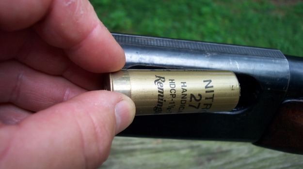 Fischer2_hdr loading a shotgun