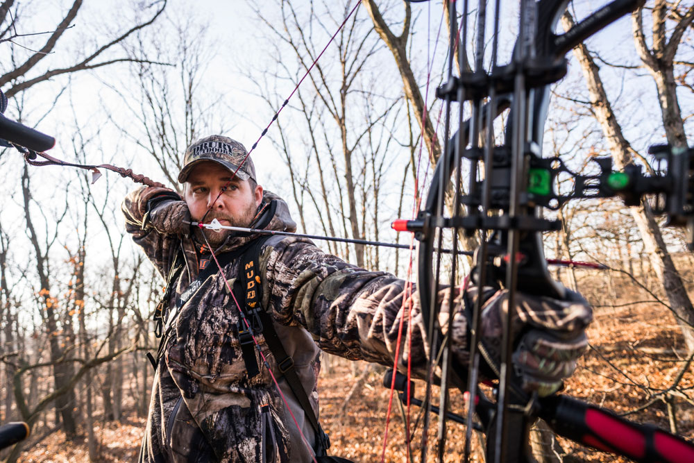 Matt Drury bowhunting