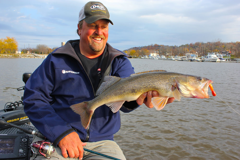 Tommy Skarlis walleye