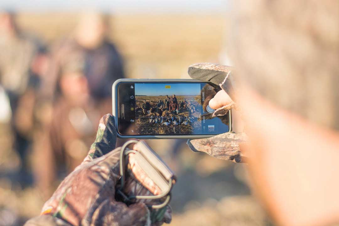 smartphone duck hunting @k.v.p._photo