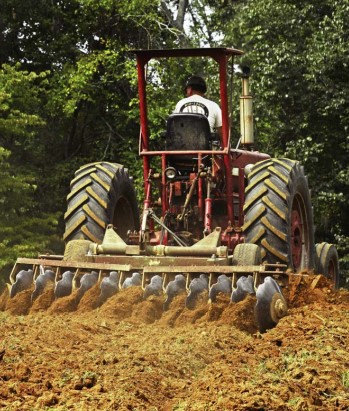 tractor tilling