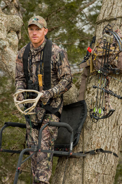 hunter in treestand