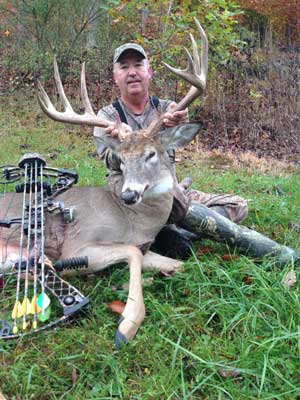 benny collins with trophy buck