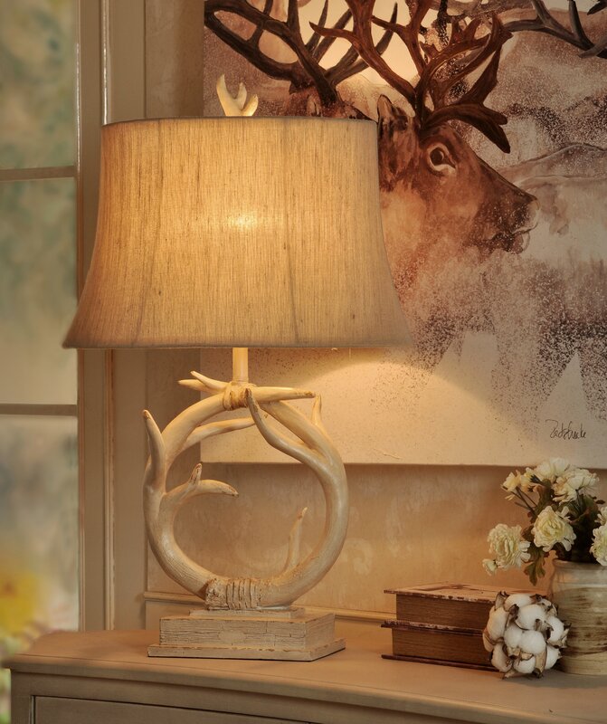 Mossy Oak Nativ Living antler lamp