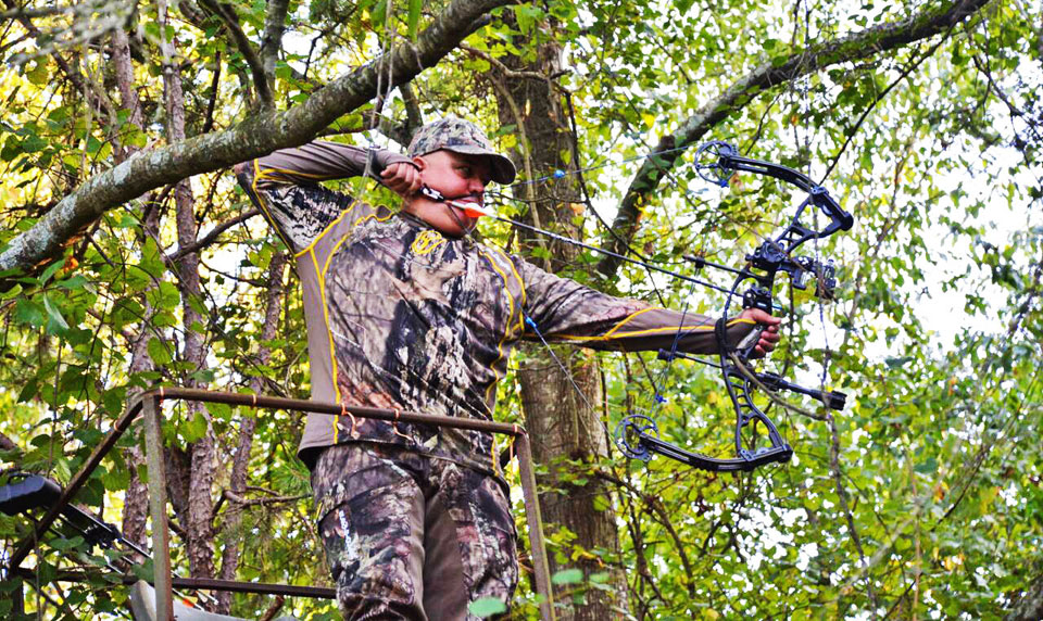 Bruce Brock bowhunting