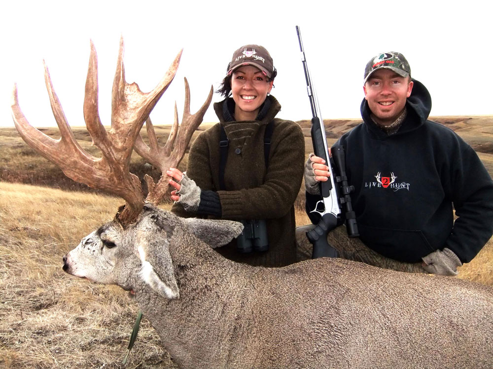 Kelsy and Cody Robbins mule deer