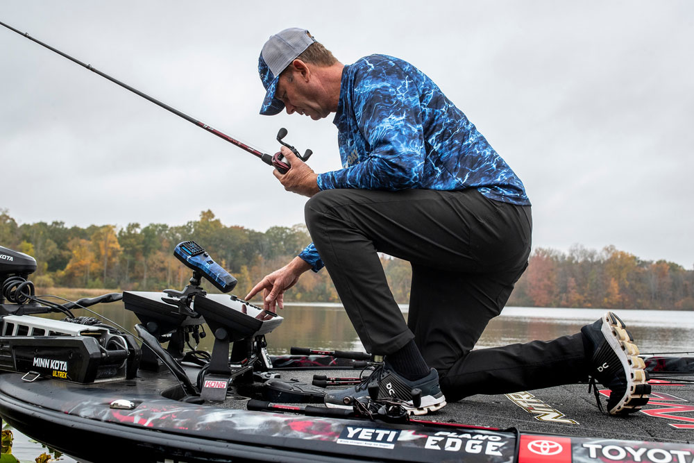 Kevin VanDam Mossy Oak Fishing Red Hook