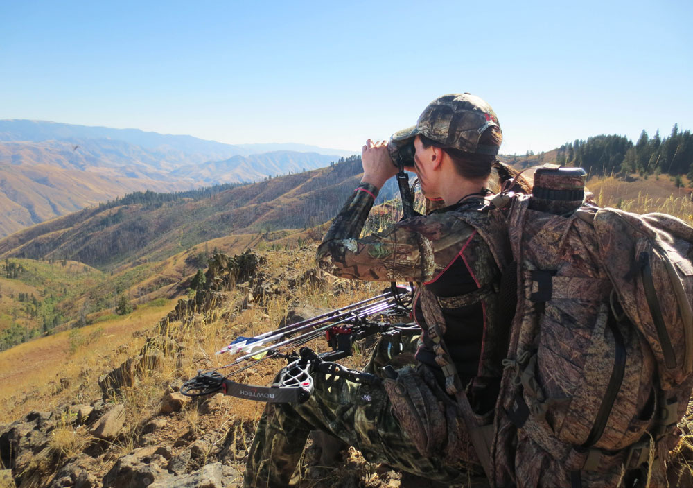 Krissy Knox glassing for mule deer