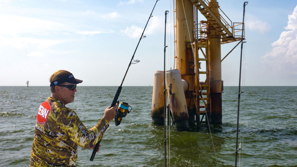 Mark Davis fishing a rig
