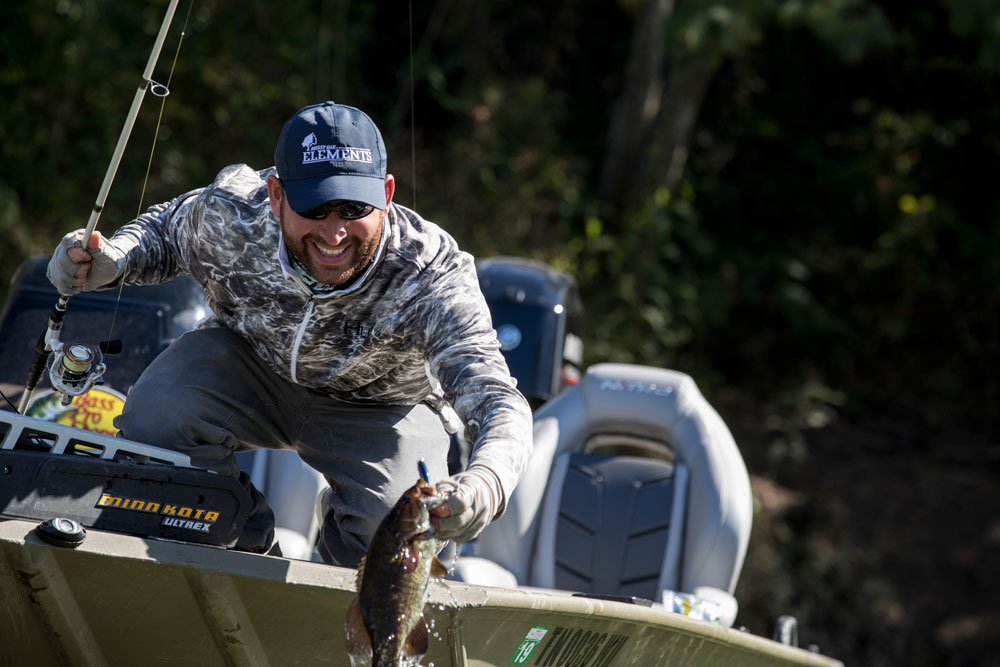 Ott DeFoe Mossy Oak Fishing