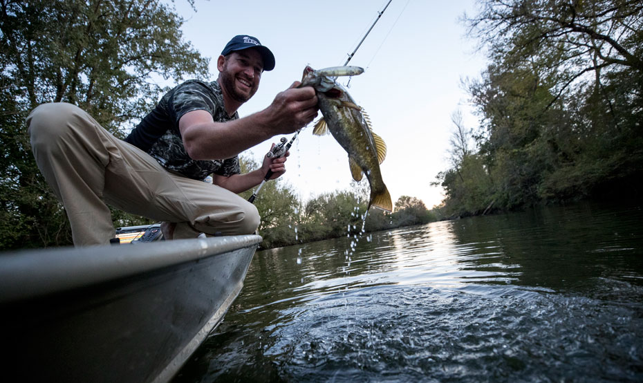 Ott DeFoe Mossy Oak Fishing