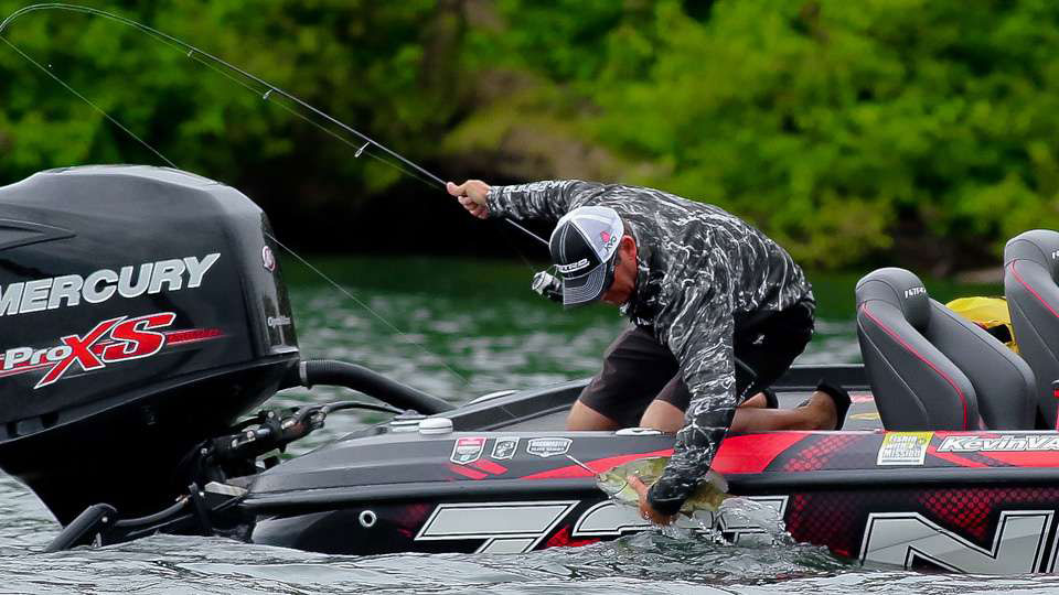 Kevin VanDam bass fishing