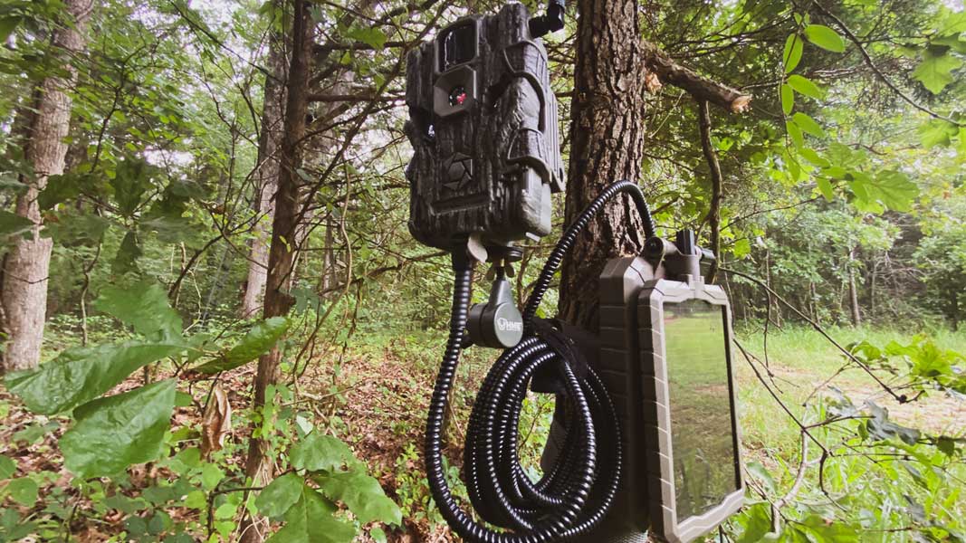 cellular game camera with solar charger