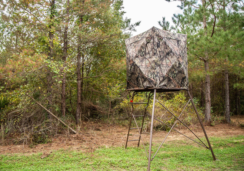 deer stand blind