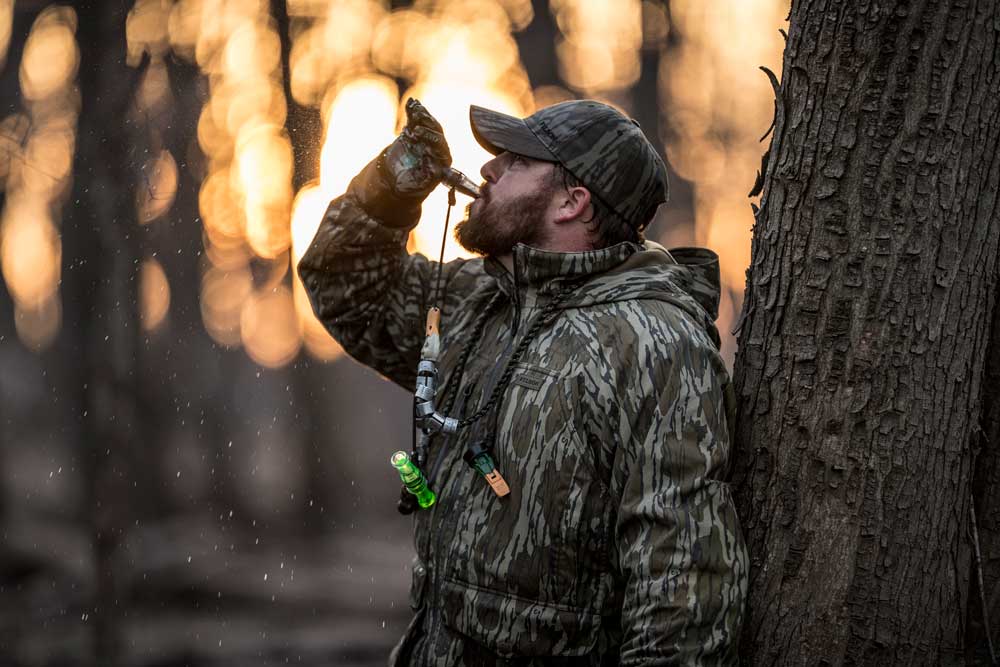 duck hunter calling in Bottomland