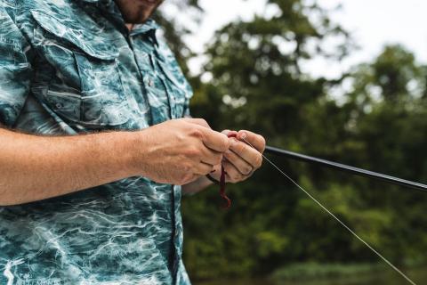 How to tie BRAIDED fishing line to MONOFILAMENT or FLUOROCARBON